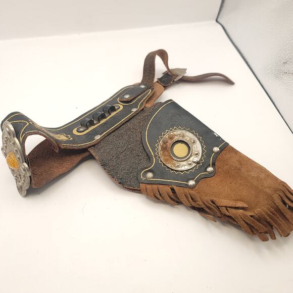 Wyatt Earp Leather Cap Gun Holster and Deputy Sheriff Star - Picture 4 of 7